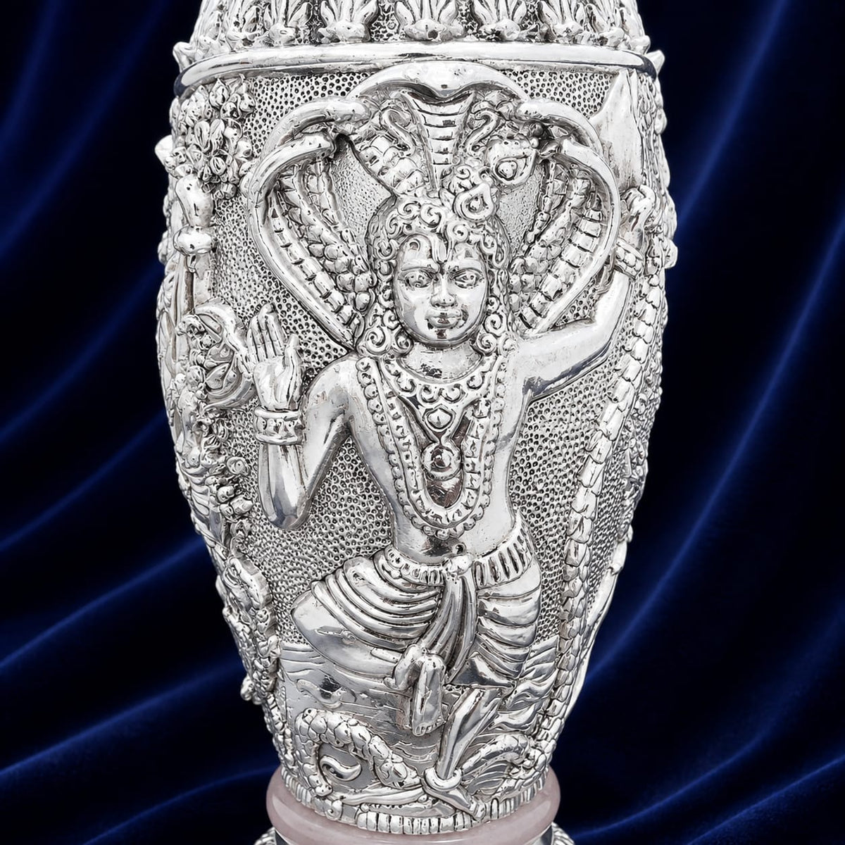 Radha Krishna vase