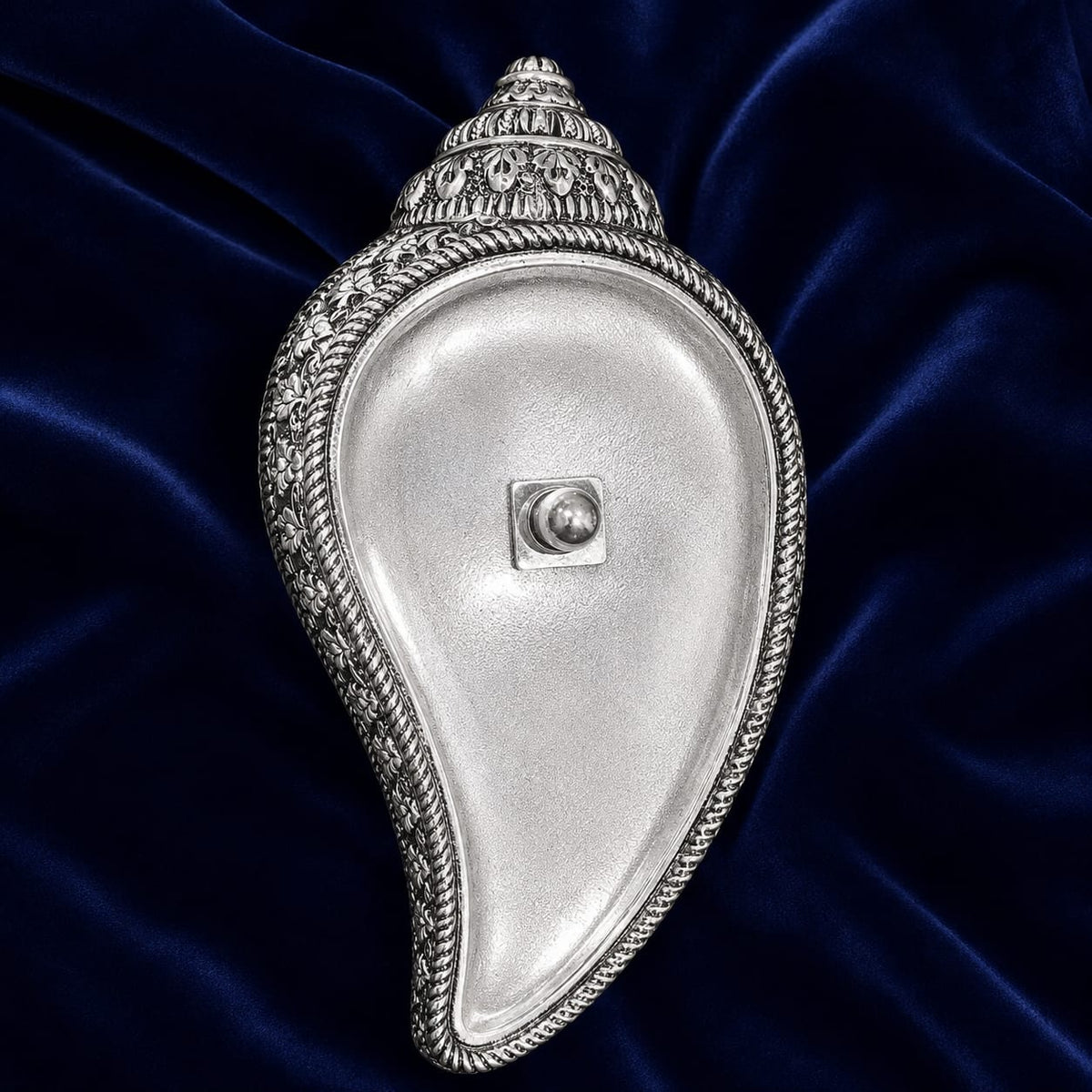 Silver Shankh Petite Box